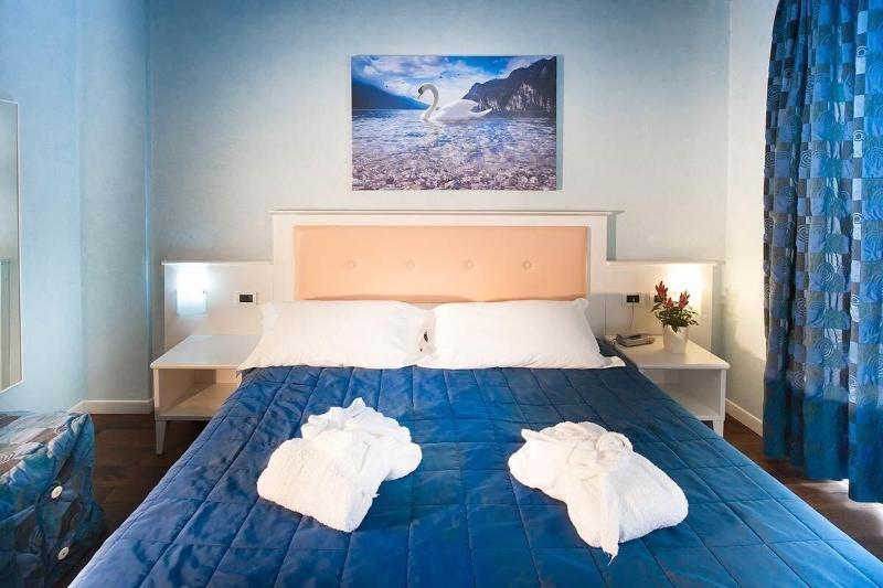 Hotel Gabry Riva del Garda Luaran gambar